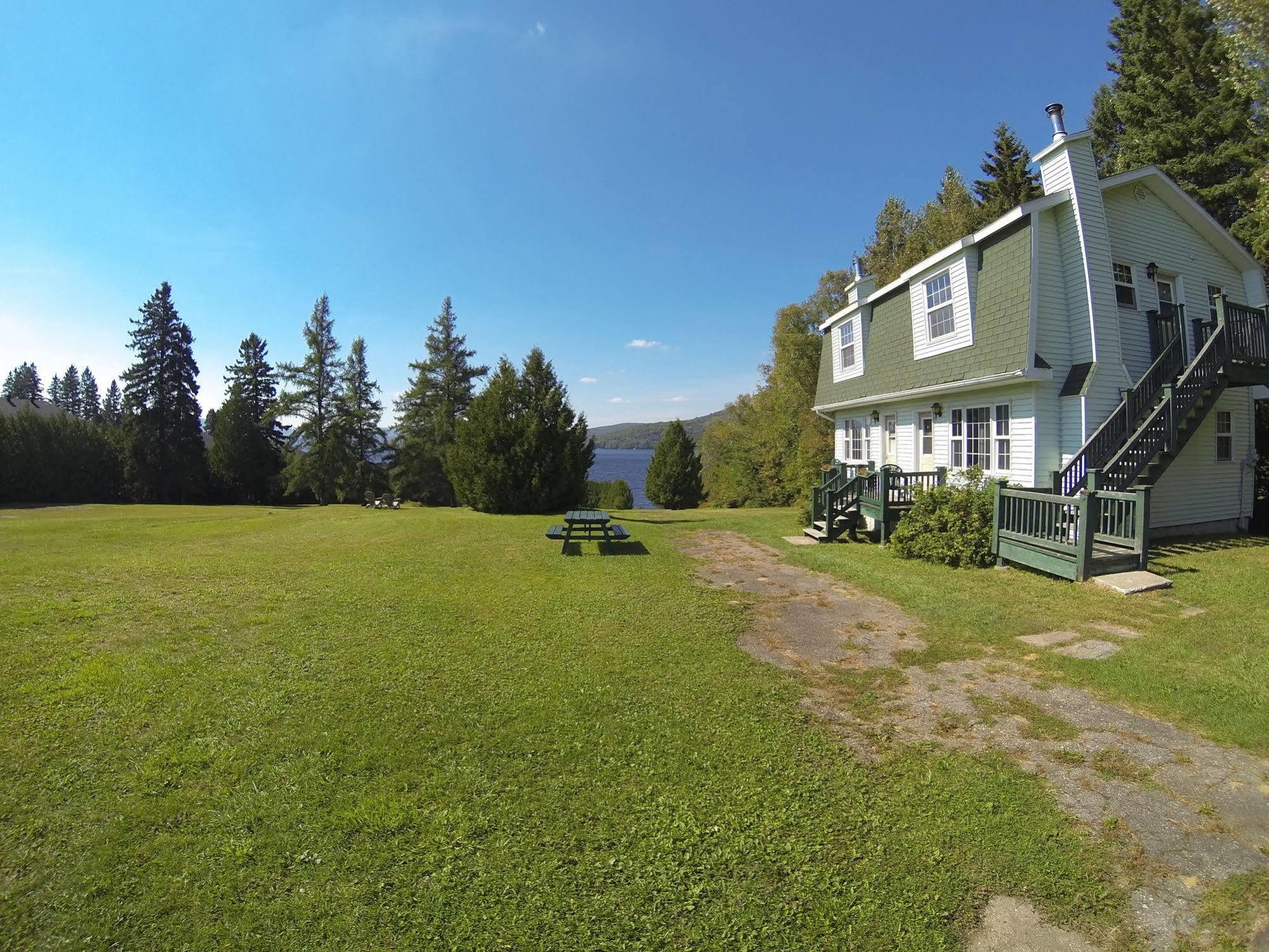 Motel Le Fleuron Saint-Donat-de-Montcalm Exterior photo